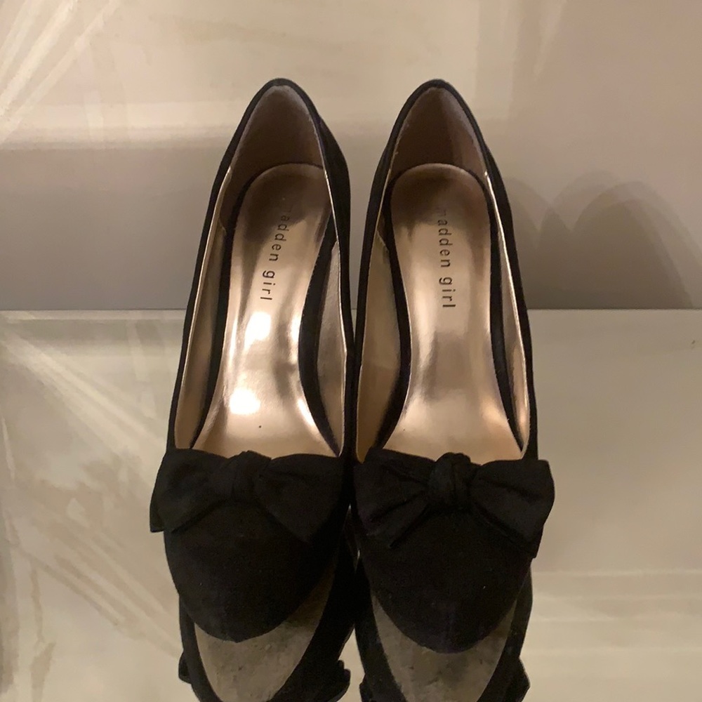 Madden Girl Suede Bow Heels